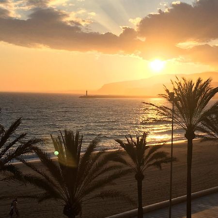 Apartamento 1ª Linea De Mar Almería Buitenkant foto